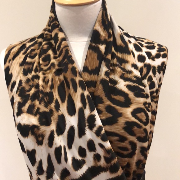 Joseph Ribkoff cheetah dress size 8 - Picture 4 of 10